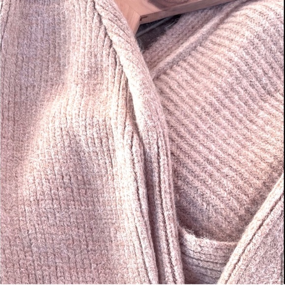 GORGEOUS Chunky Thick Oversized Long Over Knee Rib Tan soft Fuzzy Cardigan Coat - Picture 7 of 13